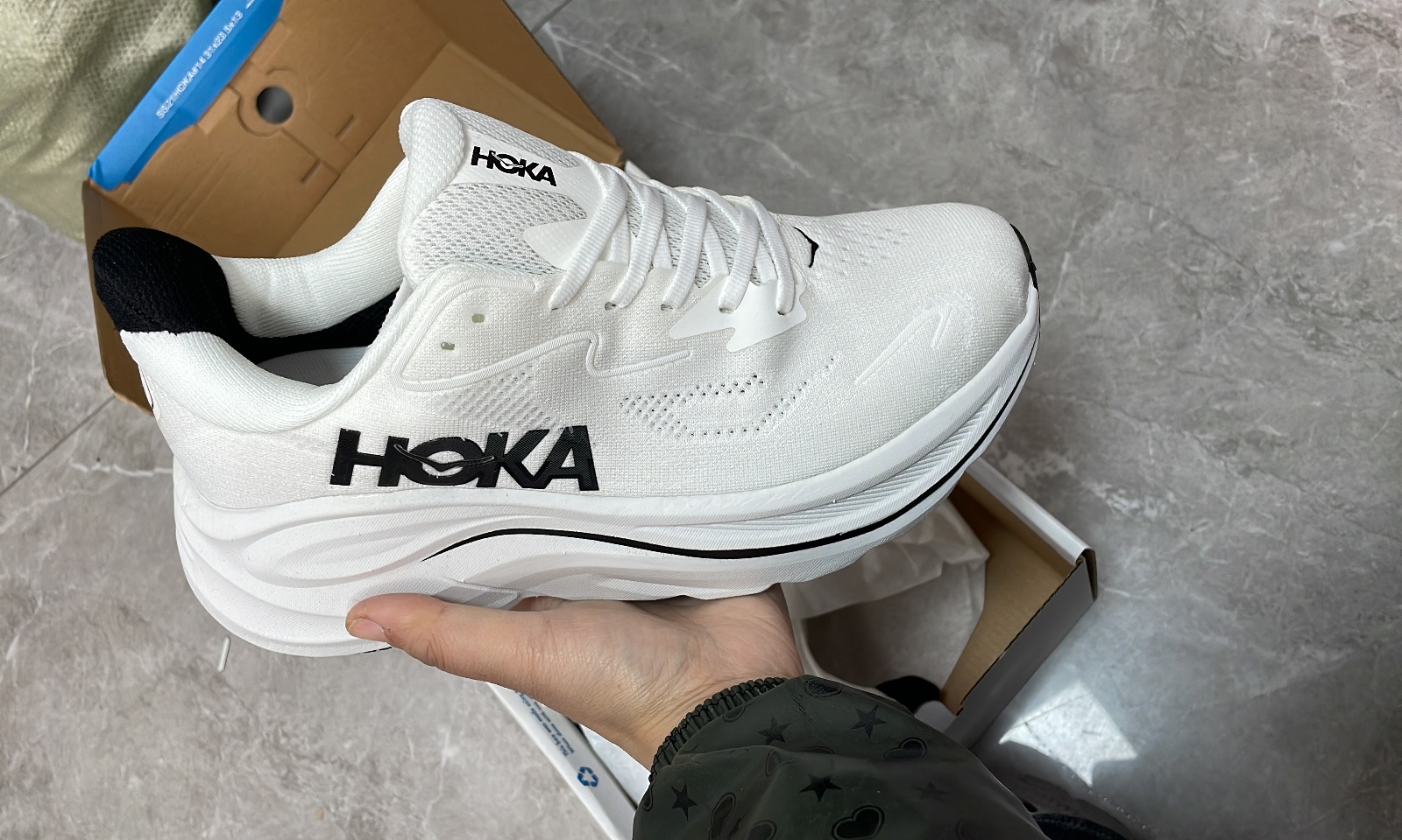 43$ HOKA M CLIFTON 10 size 36-45 122400 MMK271