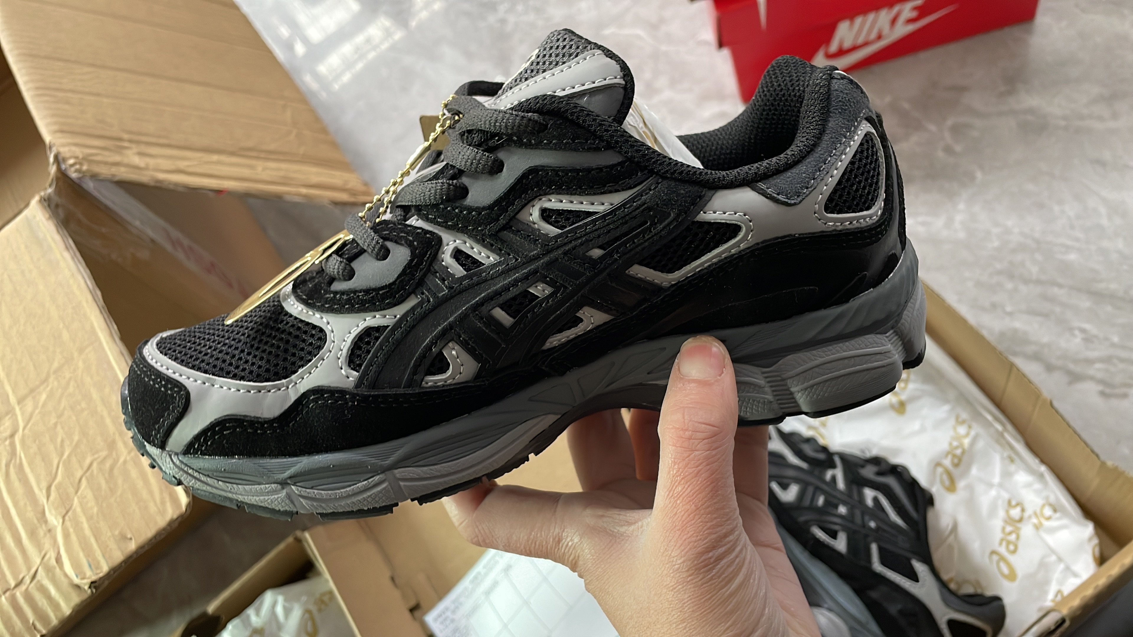 44$ asics GEL NYC size 36-45 520480 MMK832 — detail 3