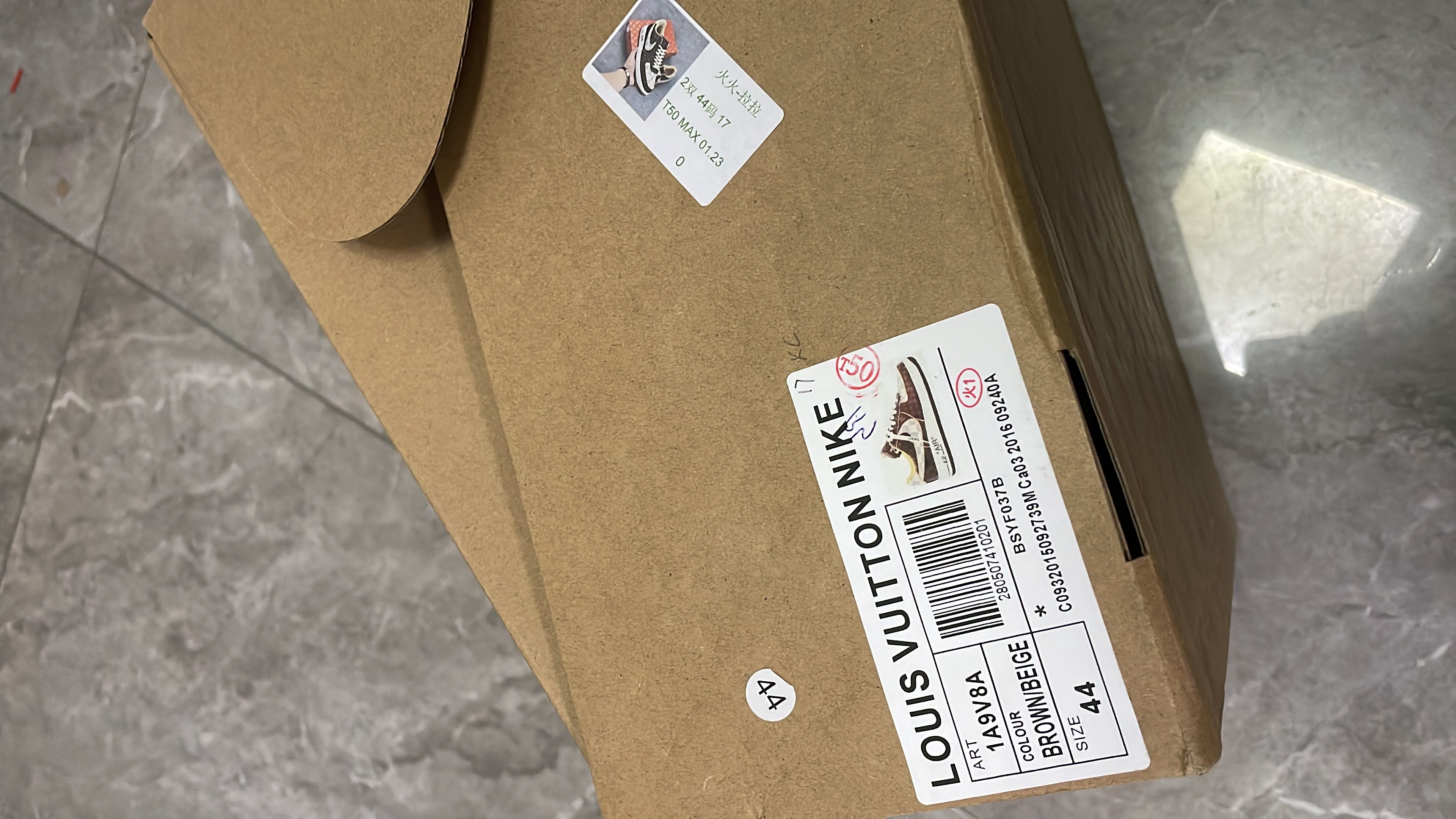 57$ LOUIS VUITTON NIKE size 36-45 332600 MMK1012 — detail 2